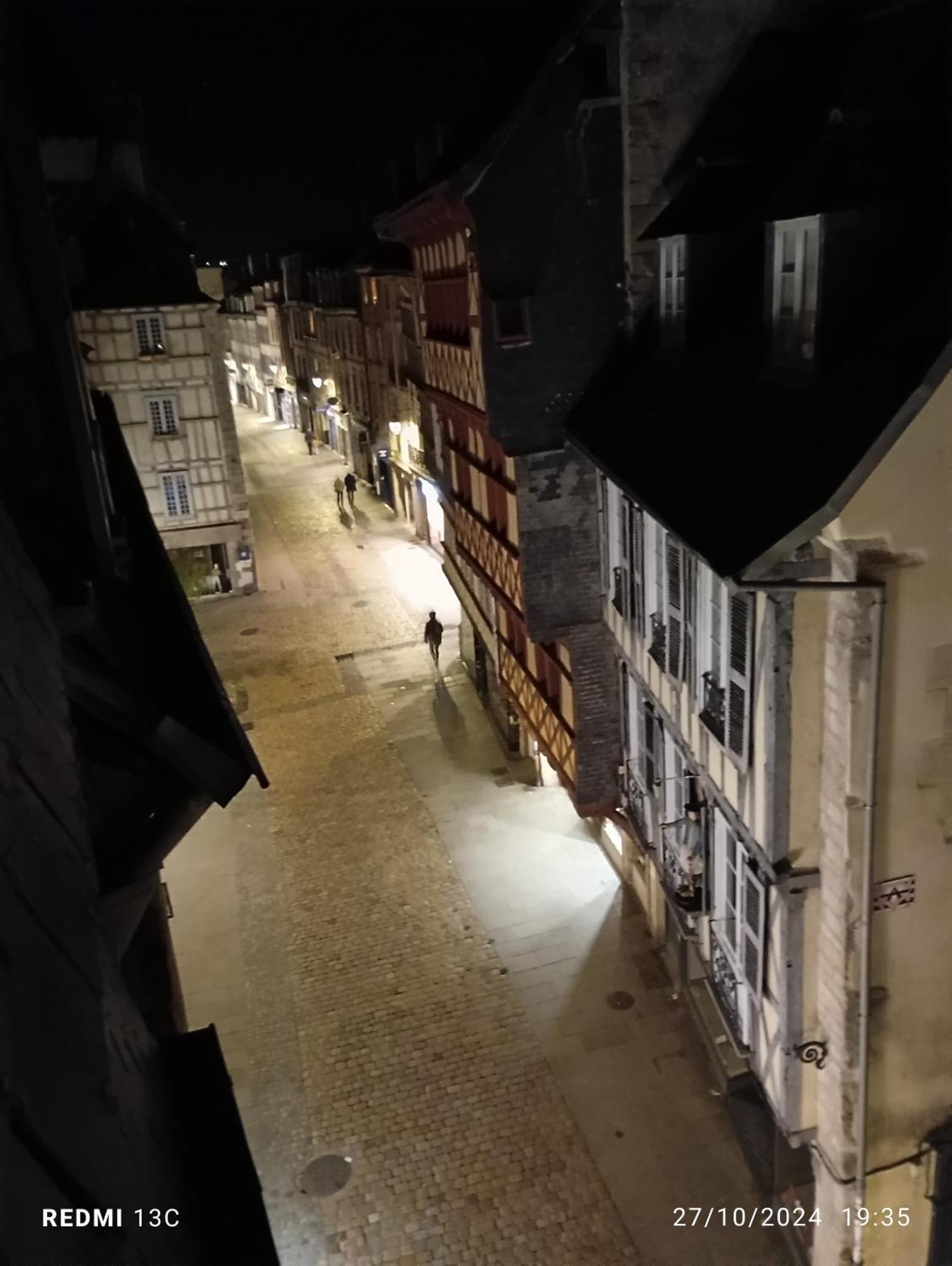 Escapade Romantique Sous Les Toits De Kereon - Centre Historique, Rue Pietonne Quimper Luaran gambar
