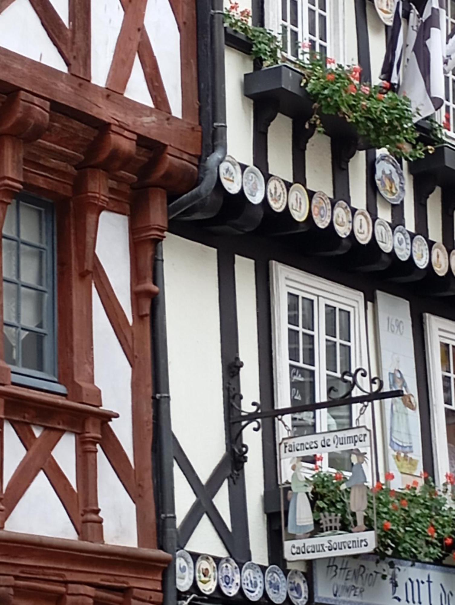 Escapade Romantique Sous Les Toits De Kereon - Centre Historique, Rue Pietonne Quimper Luaran gambar